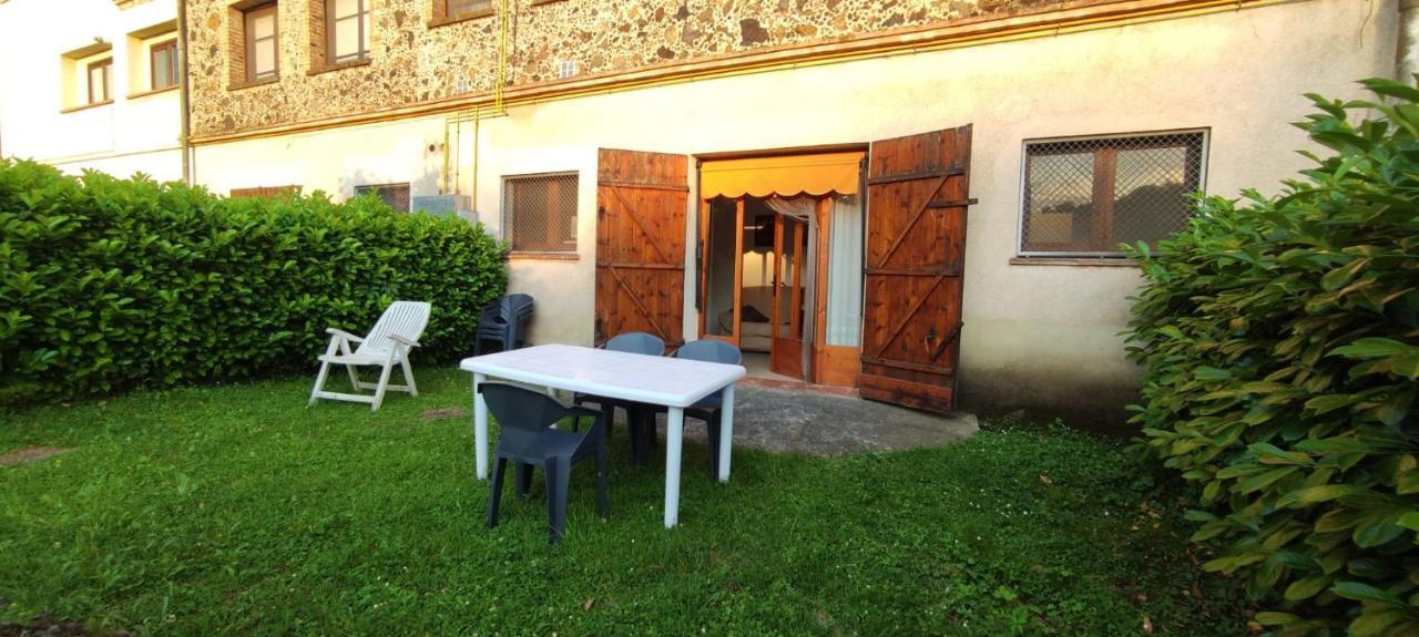 Apartaments Les Voltes Les Preses Exteriör bild